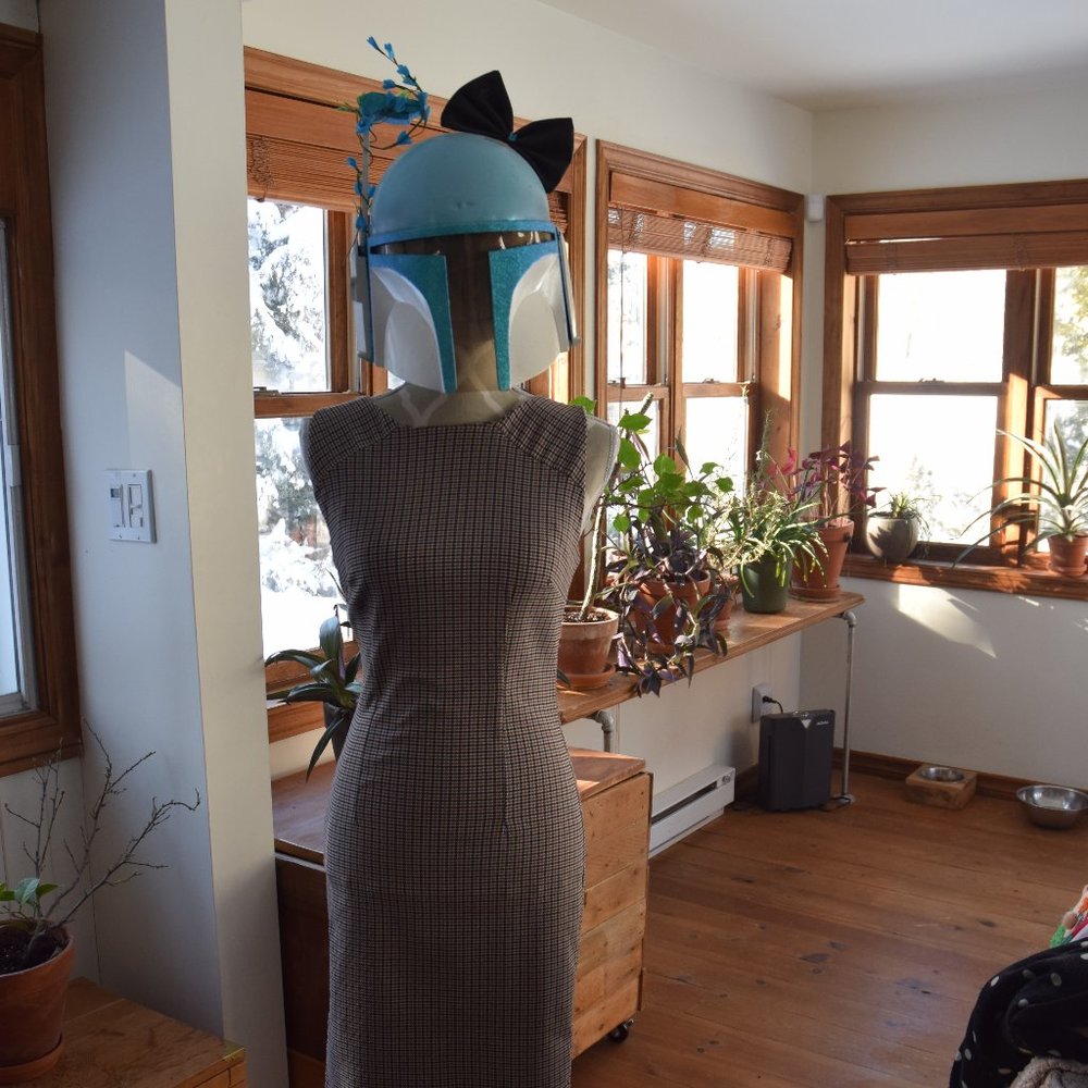 NWOT - Mid-length houndstooth dress